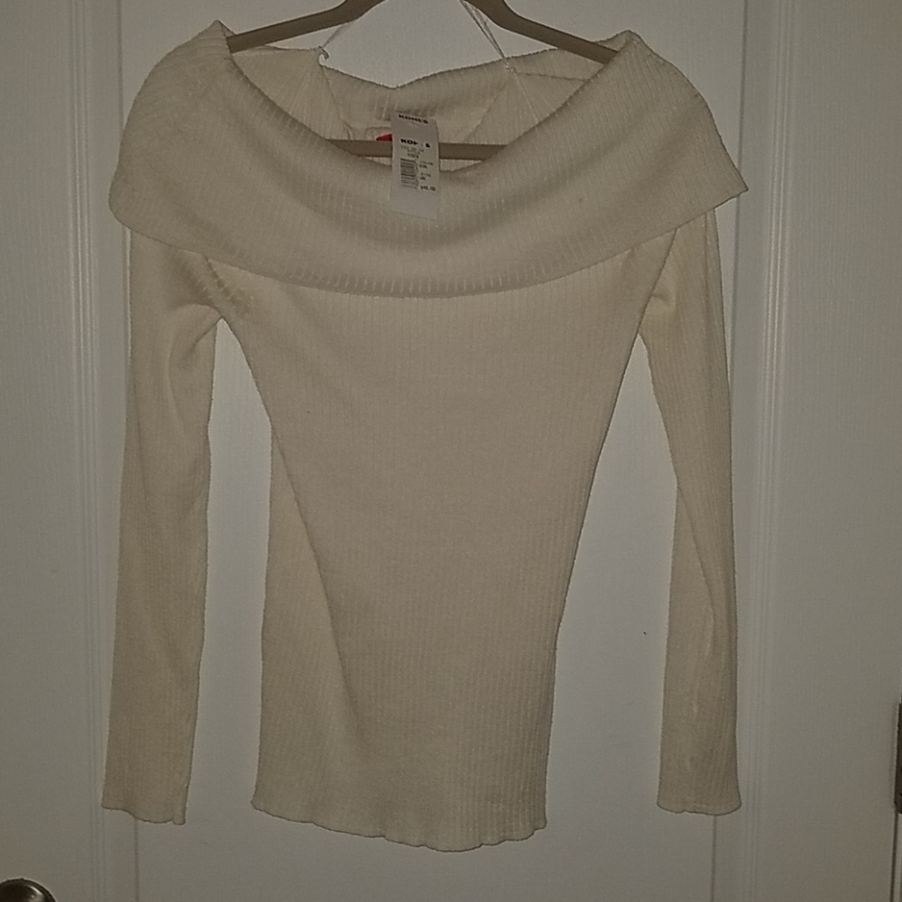 **LAST CHANCE**  Off shoulder sweater